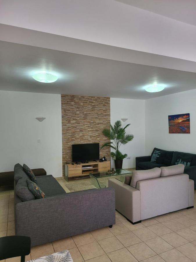 Villa Gracia Айя Напа Екстериор снимка